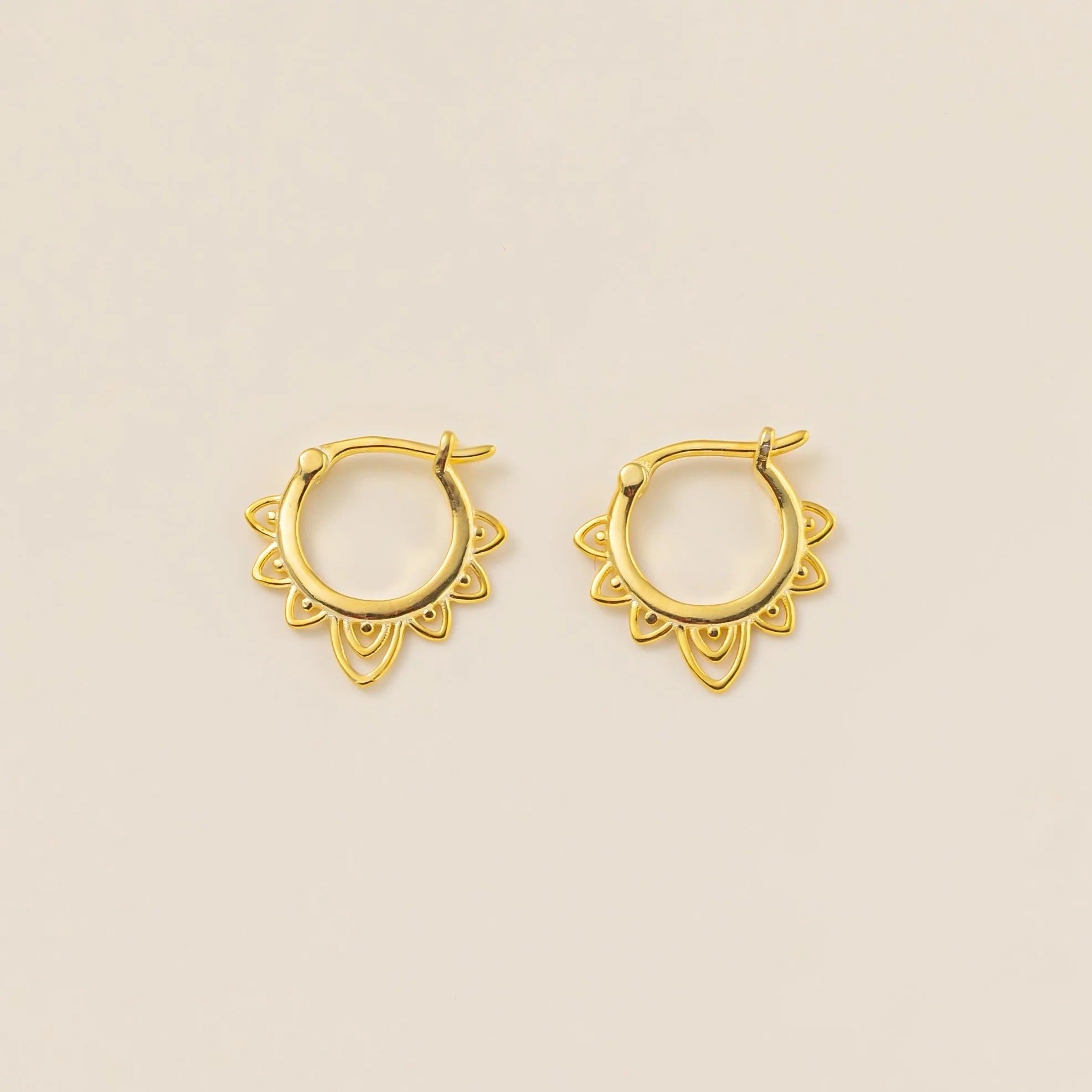 Kira	Hoops Earrings