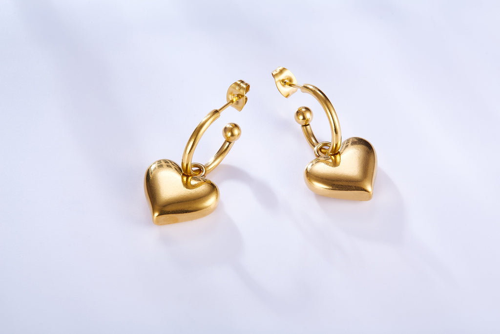Calista Chunky Heart Hoops