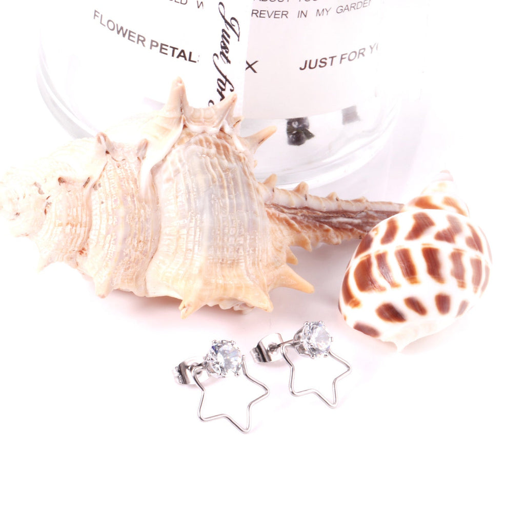Isadora Stone in Star Studs