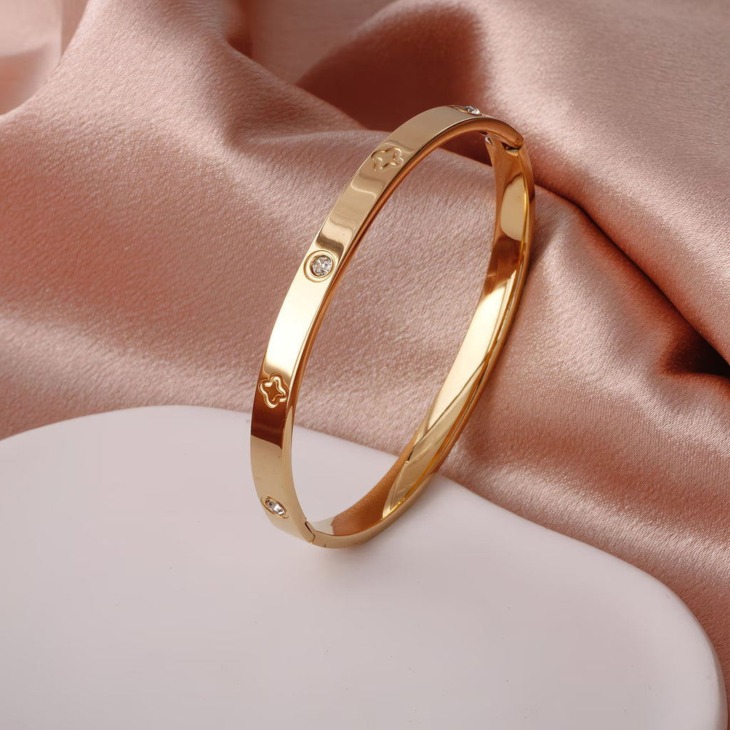 Roisin Engraved Clover & Stone Hinged Bangle Bracelet