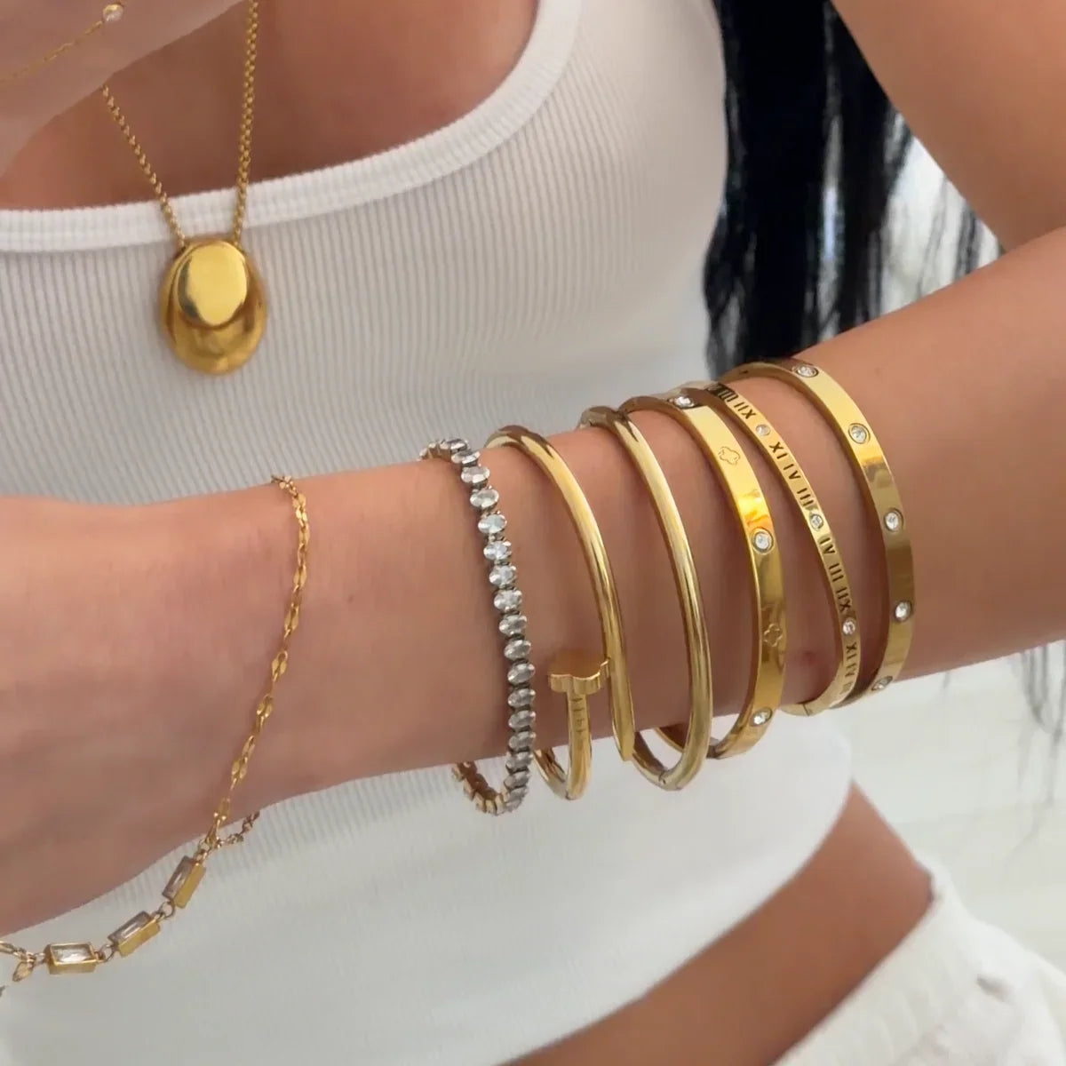 Roisin Engraved Clover & Stone Hinged Bangle Bracelet