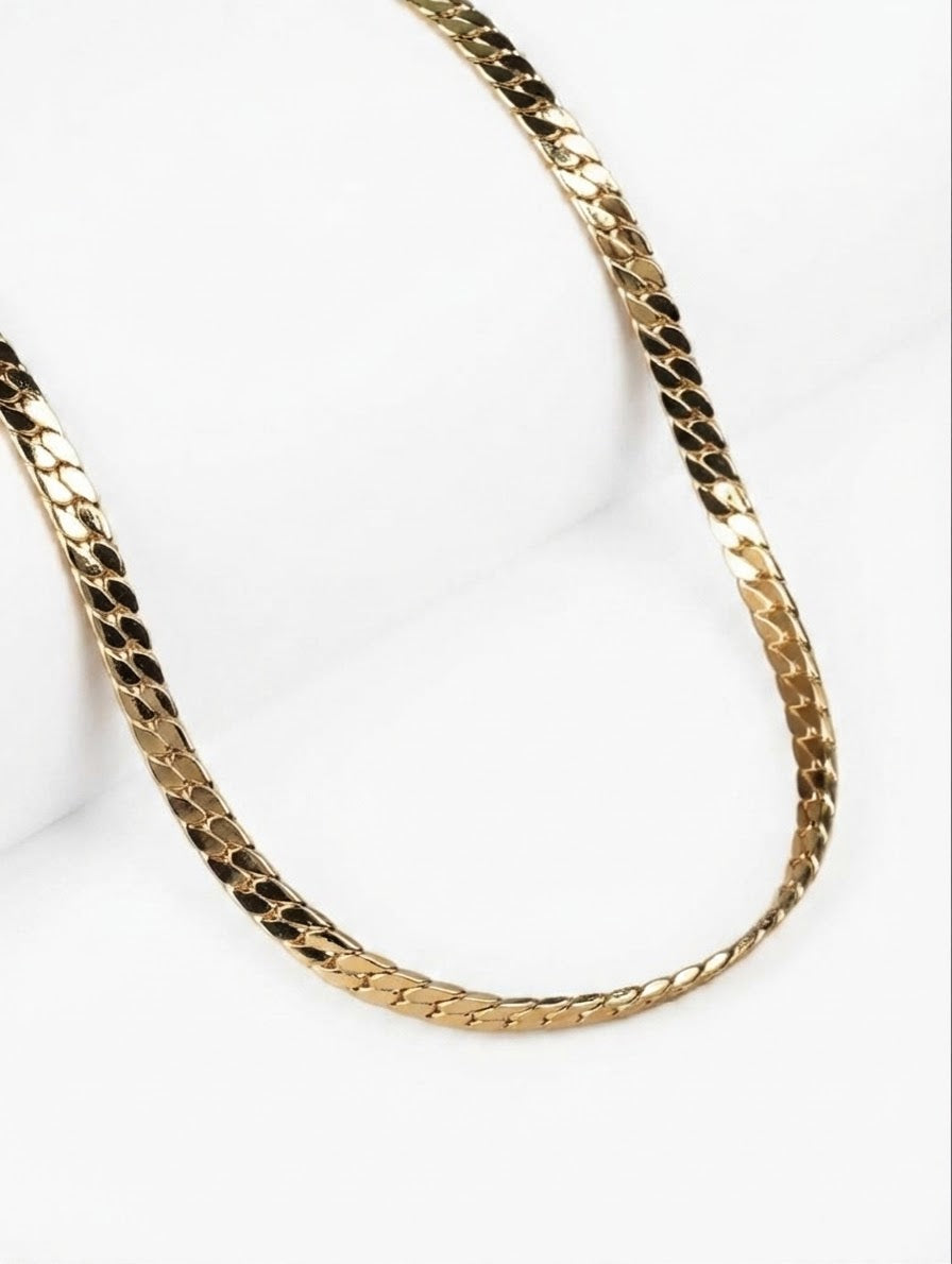 Belerose Flat Curb Chain Necklace | Waterproof 18k Gold
