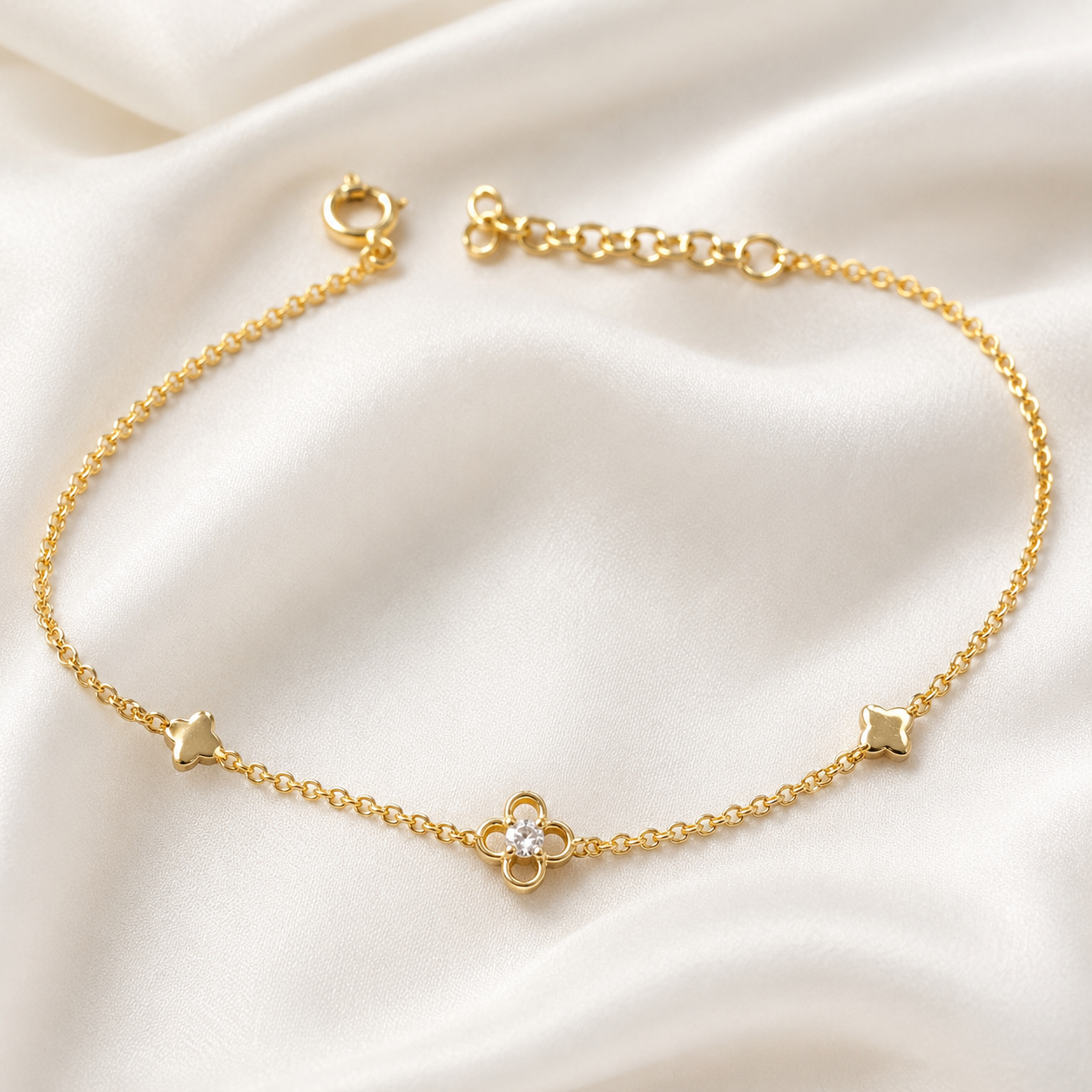 Bliss Clover and Crystals Bracelet- Gold