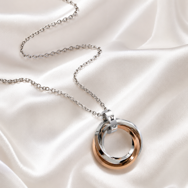 Amara Three Rings Necklace | Waterproof Silver