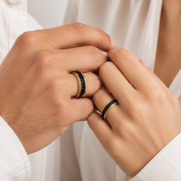 Beega Black Spinning Chain Fidget Ring | Waterproof 18K Gold