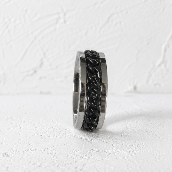Beega Black Spinning Chain Fidget Ring | Waterproof Silver