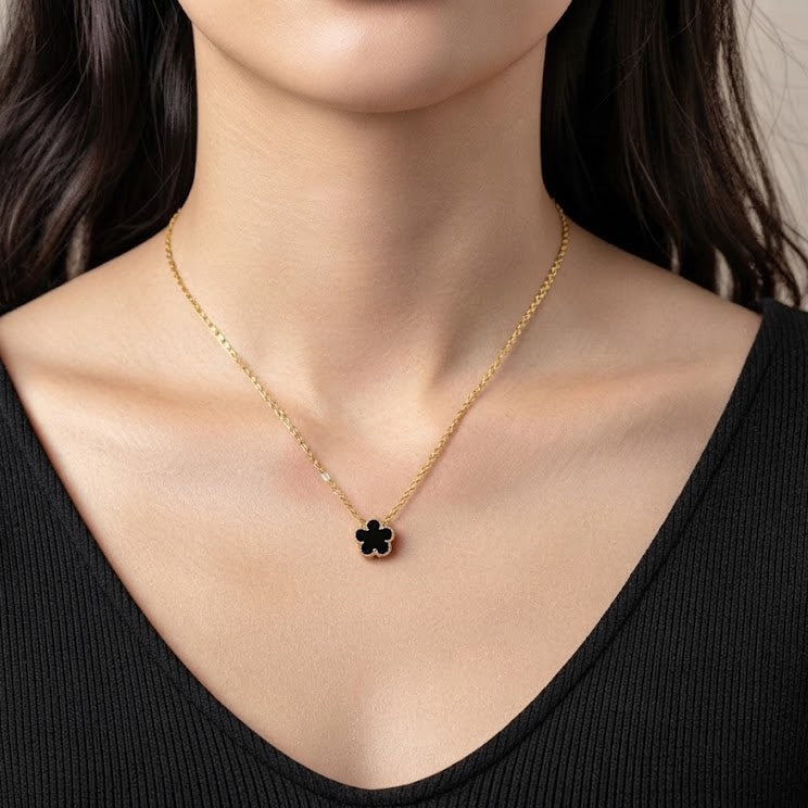 Bronte Five-Leaf Black Clover Necklace | Waterproof 18k Gold