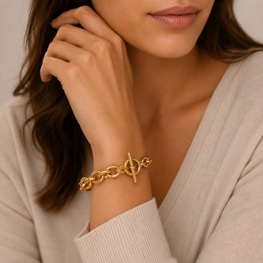 Caroline Toggle Bar Bracelet 8MM | Waterproof 18k Gold