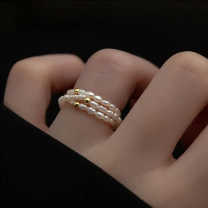 Odessa Rice Pearls Stretch Ring