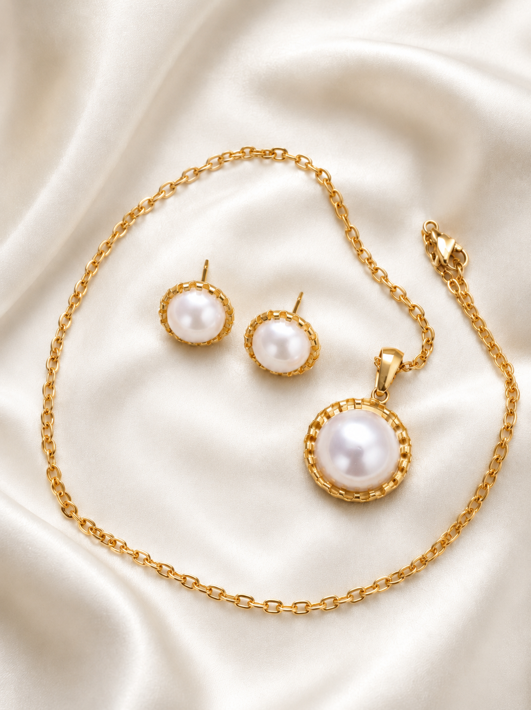 Kiki White Pearl Encased Medallion Set | Buy Set or Individual