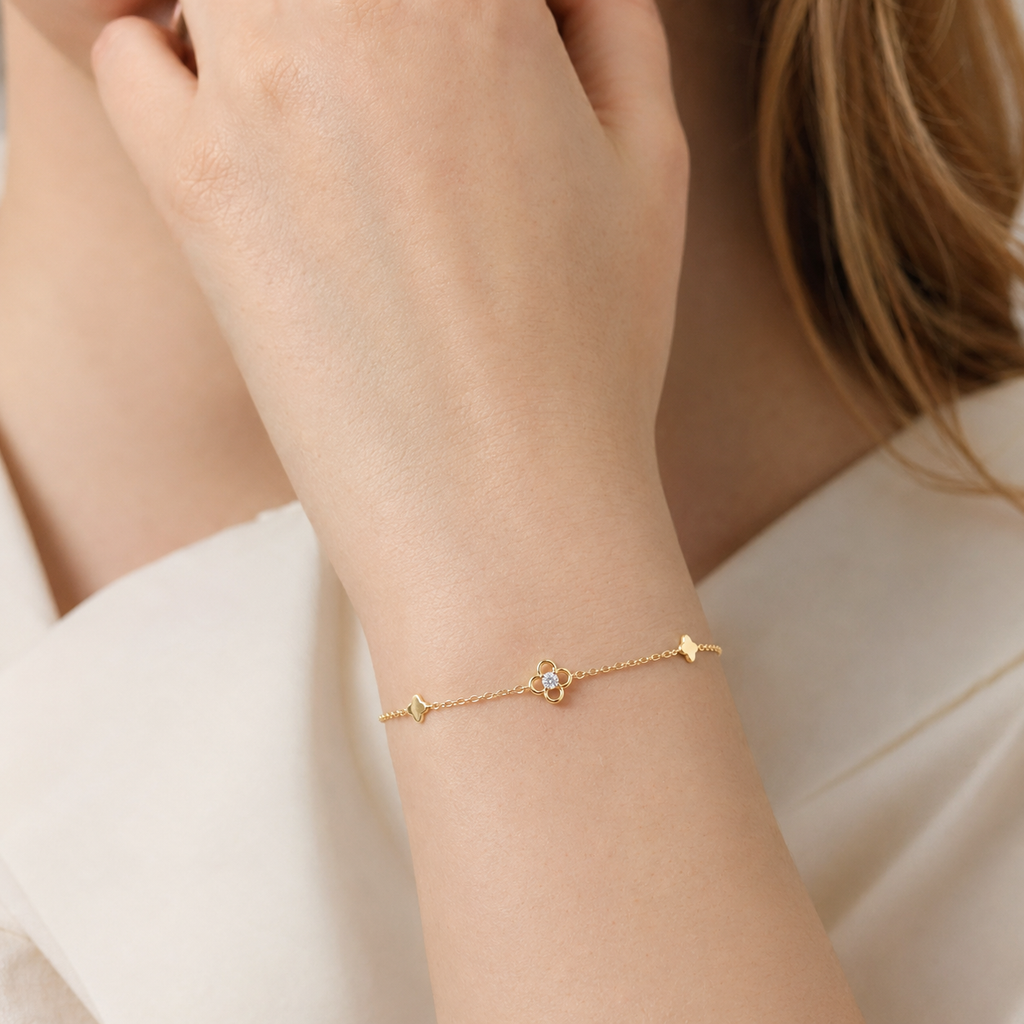Bliss Clover and Crystals Bracelet- Gold