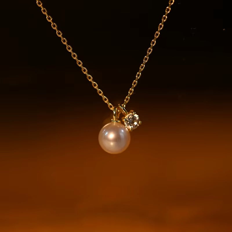 Carol 11mm Pearl Pendant Necklace