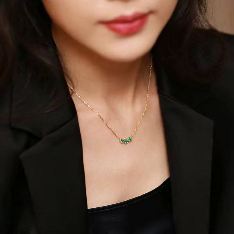 Carpent Emerald Green Pendant Necklace