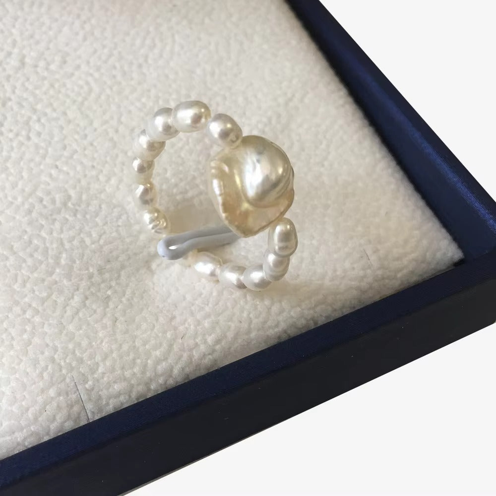 Origona	Natural Baroque Pearl Stretch Ring