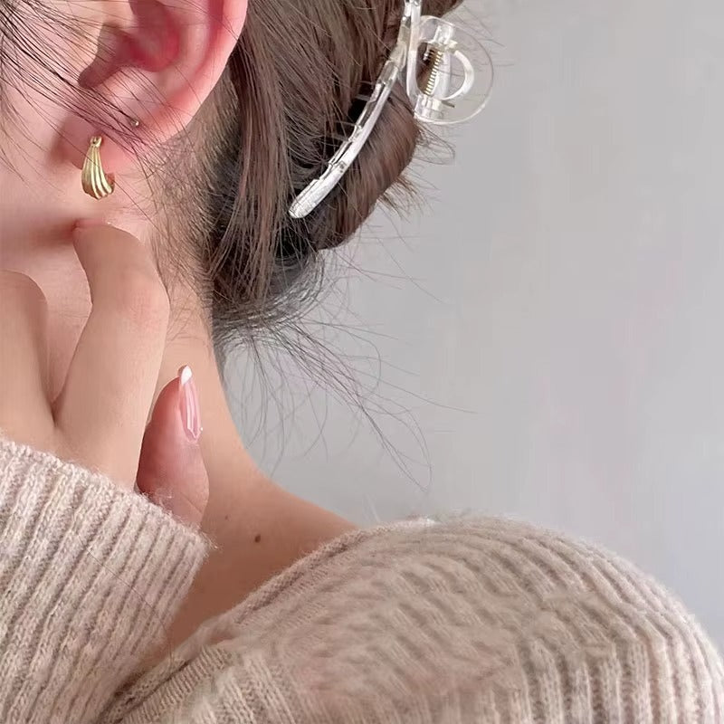 Lubbock	Statement Twist Gold Hoops