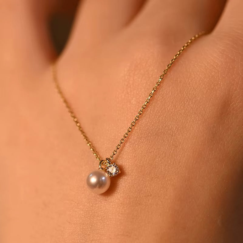 Carol 11mm Pearl Pendant Necklace