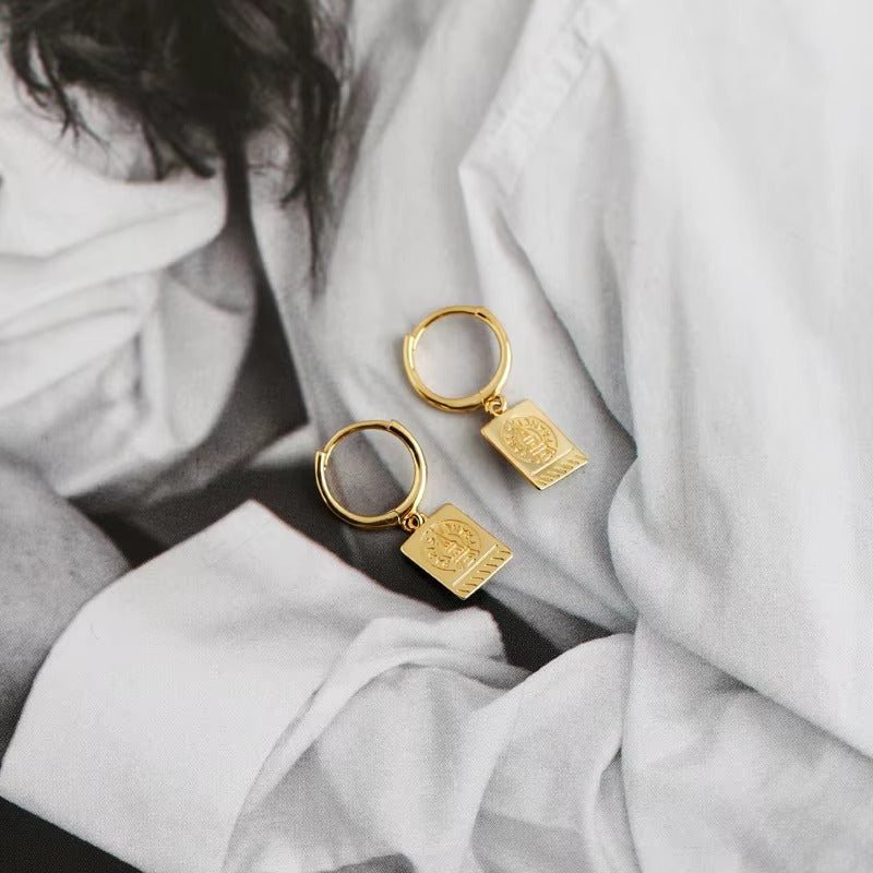 Amber Eiffel Tower Engraved Pendant Hoops