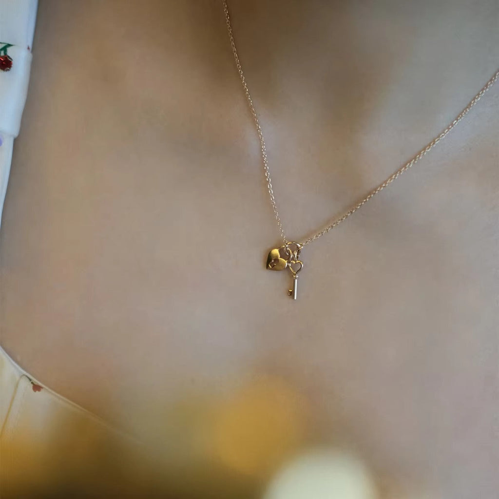 Halom Lock & Key	Necklace