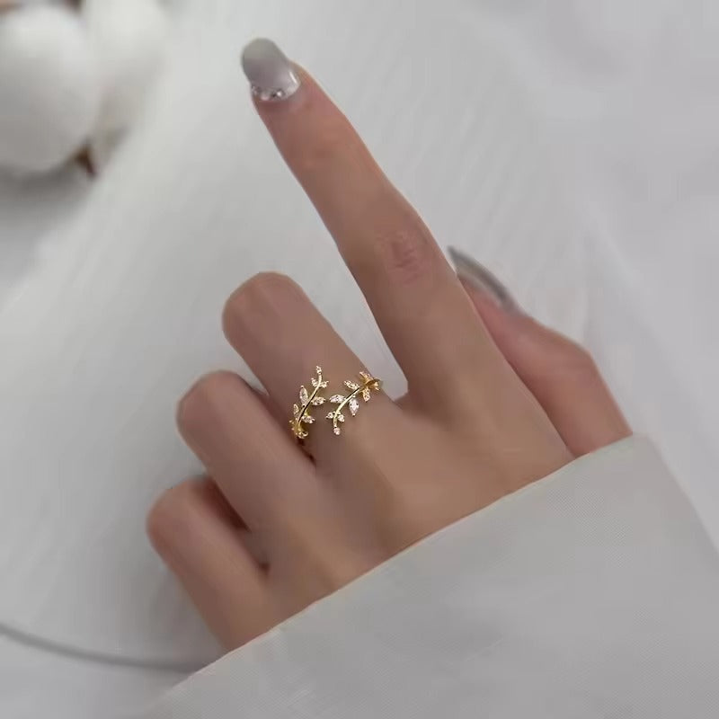 Indiana Leaves Resizable	Ring