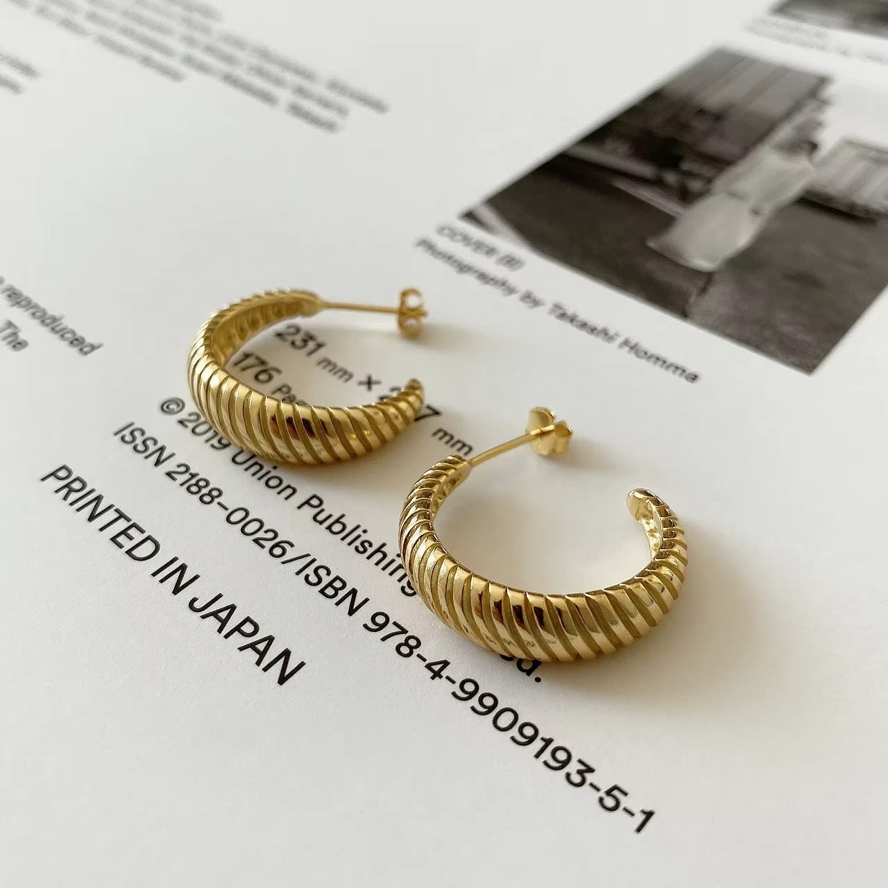 Macon Croissant Design Gold Hoops