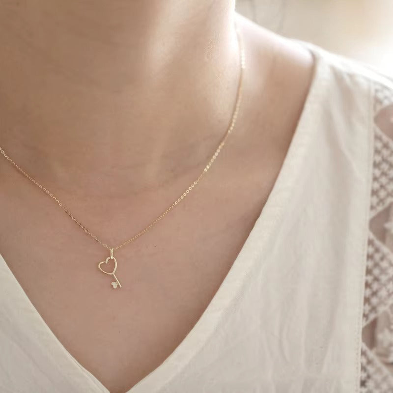 Glow Key to Heart	Necklace