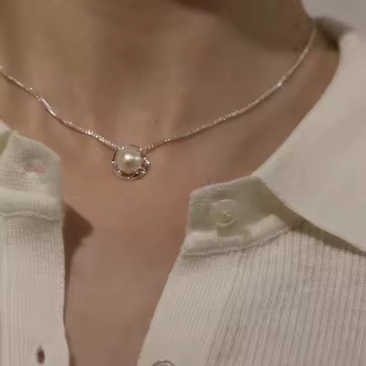 Campwel Pearl Pendant Necklace