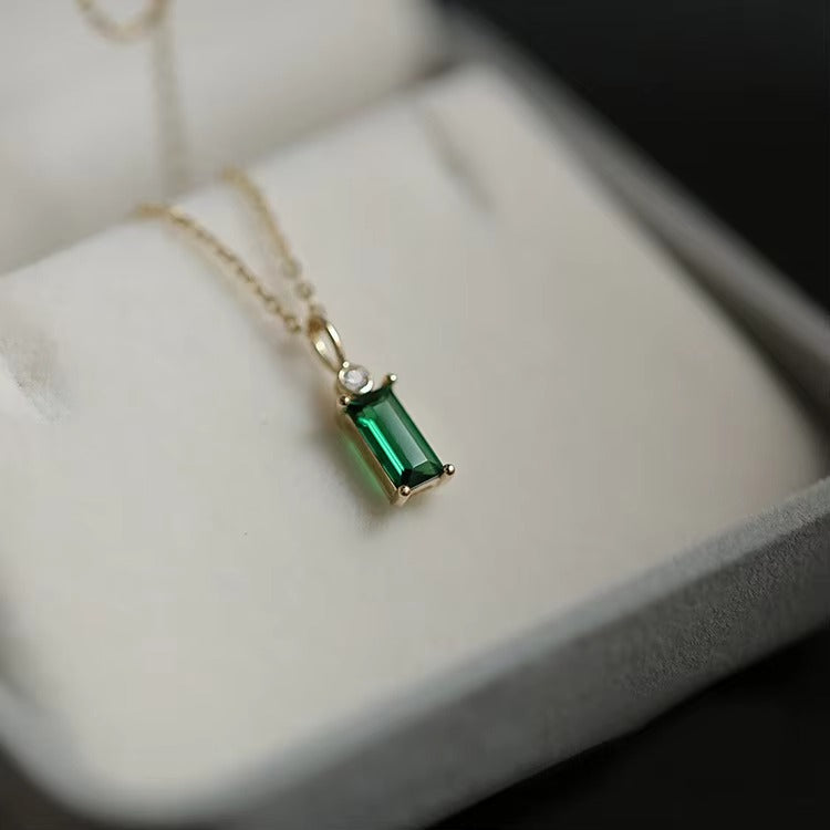 Fortic Emerald Green Pendant Necklace