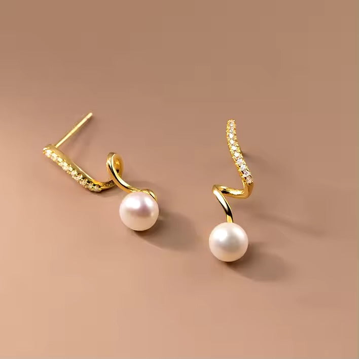 Kael Pearl & Crystal Twist Studs Earrings