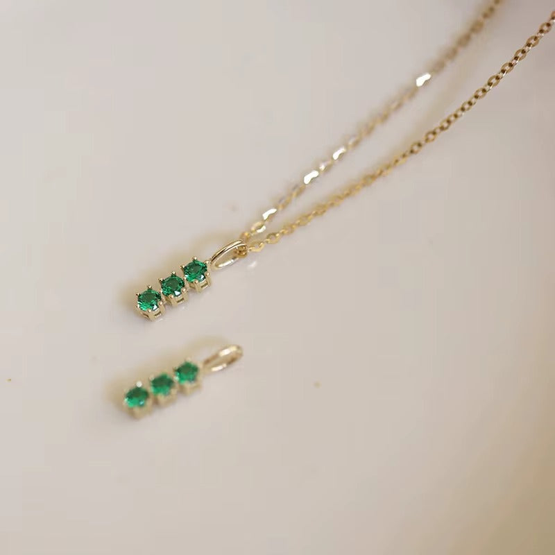 Burleson	Emerald Green Pendant Necklace