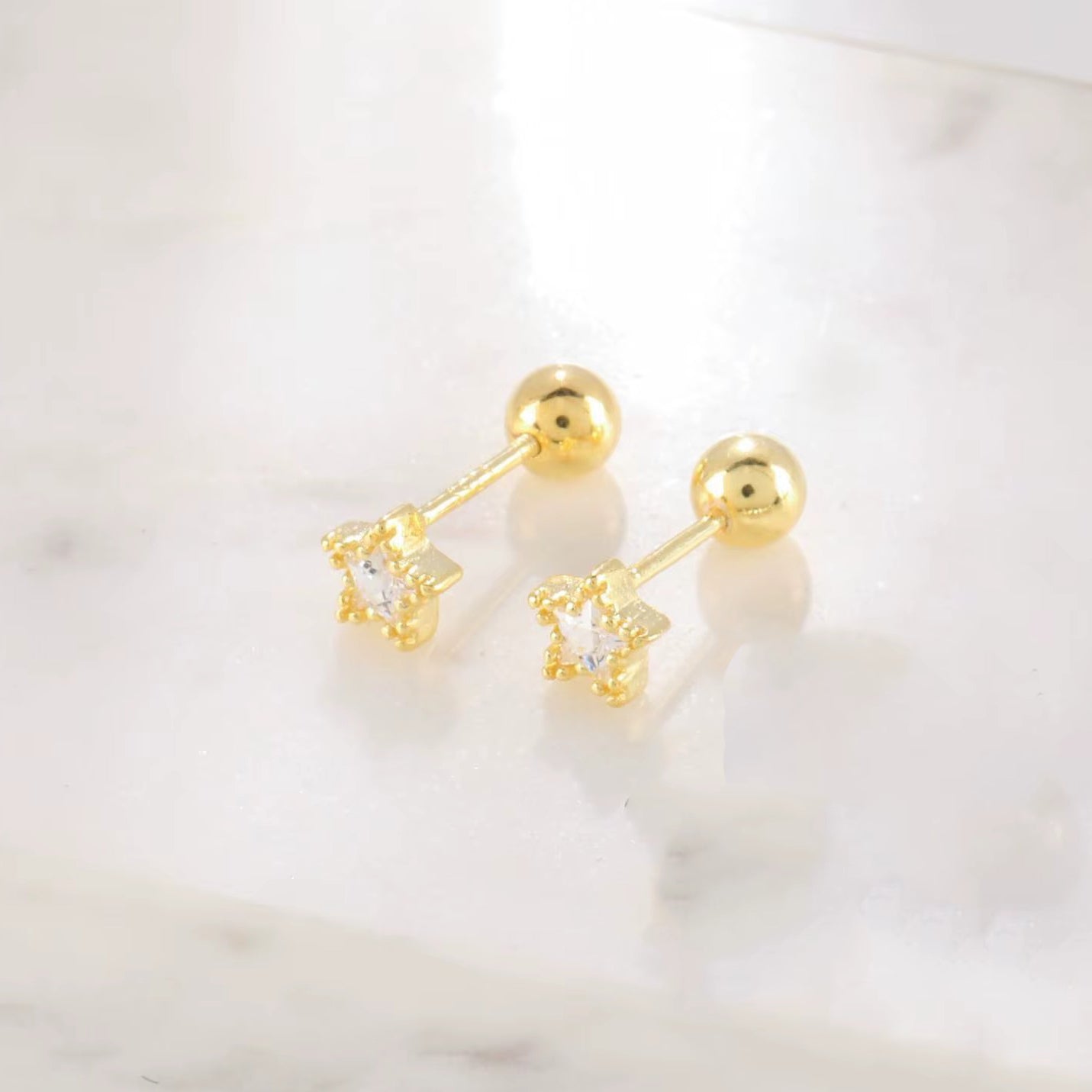 Lincot Crystal Star Gold Screwback Stud- Single EarRINGS