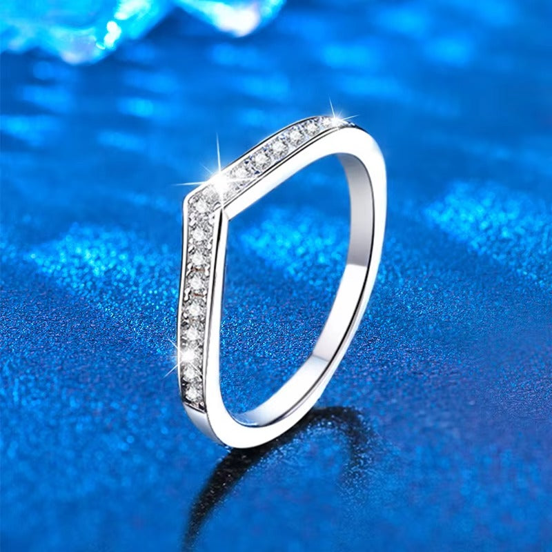 Halo V Shape Infinite Loop of Moissanite Sparkle Band	Ring in Size#6, & #7