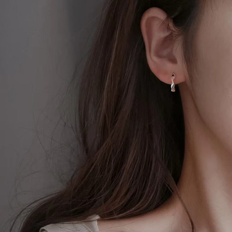 Norfolk Twisted Silver Hoops