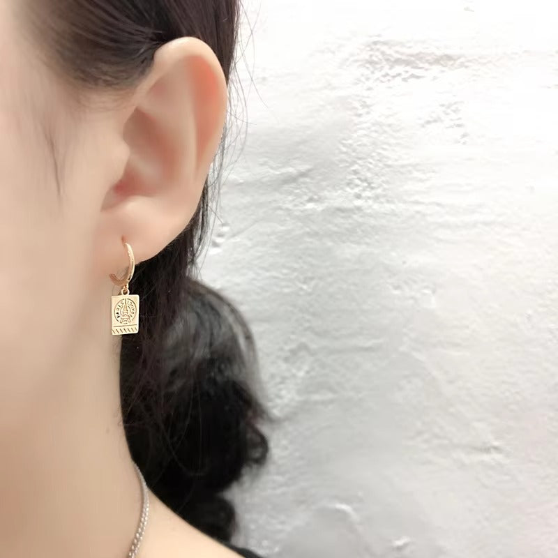 Amber Eiffel Tower Engraved Pendant Hoops