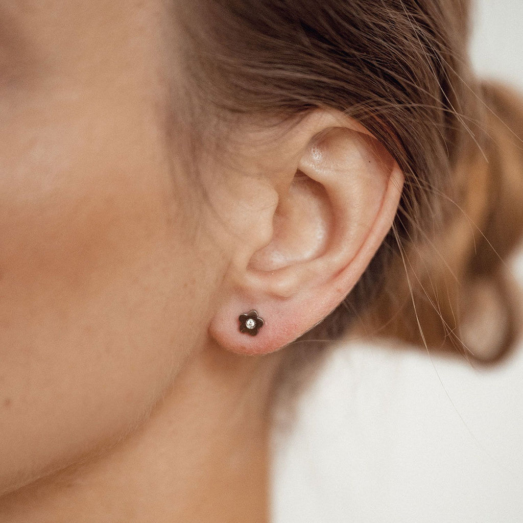 Aria Daisy Studs | Waterproof 18k Gold & Silver
