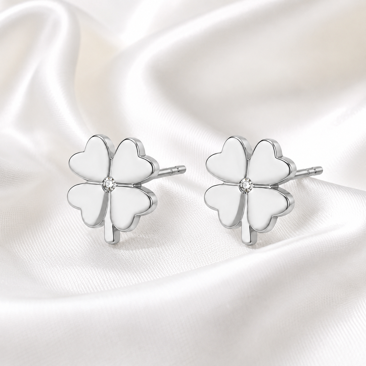 Alba Bloom Clover Studs | Waterproof 18k Gold & Silver