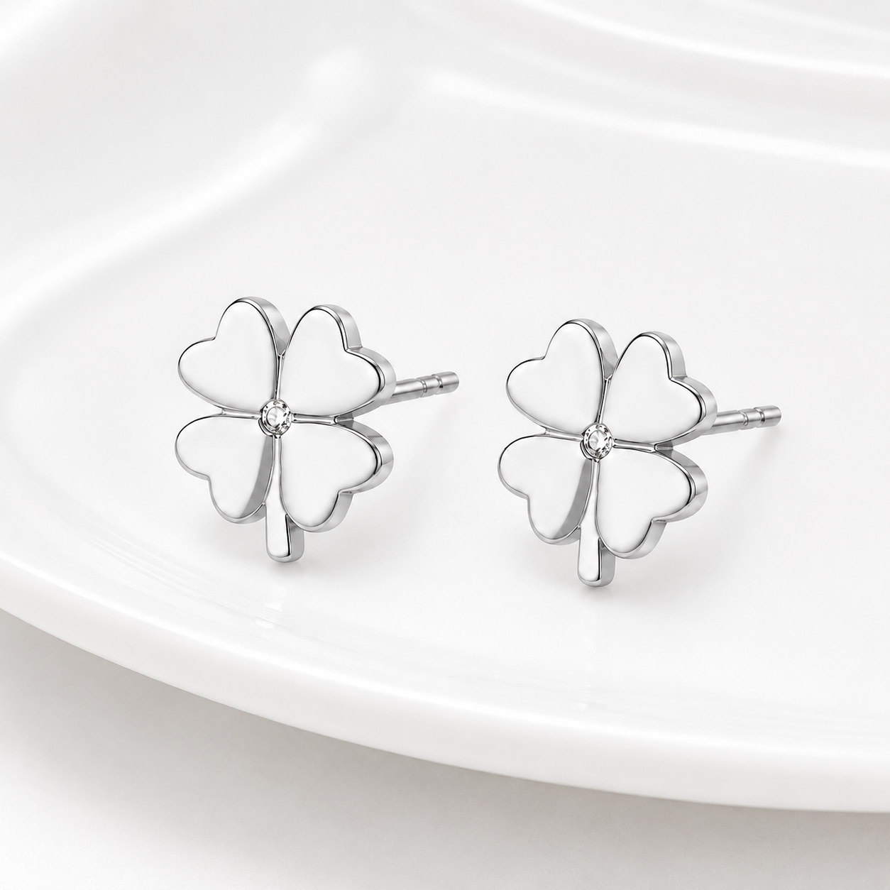 Alba Bloom Clover Studs | Waterproof 18k Gold & Silver