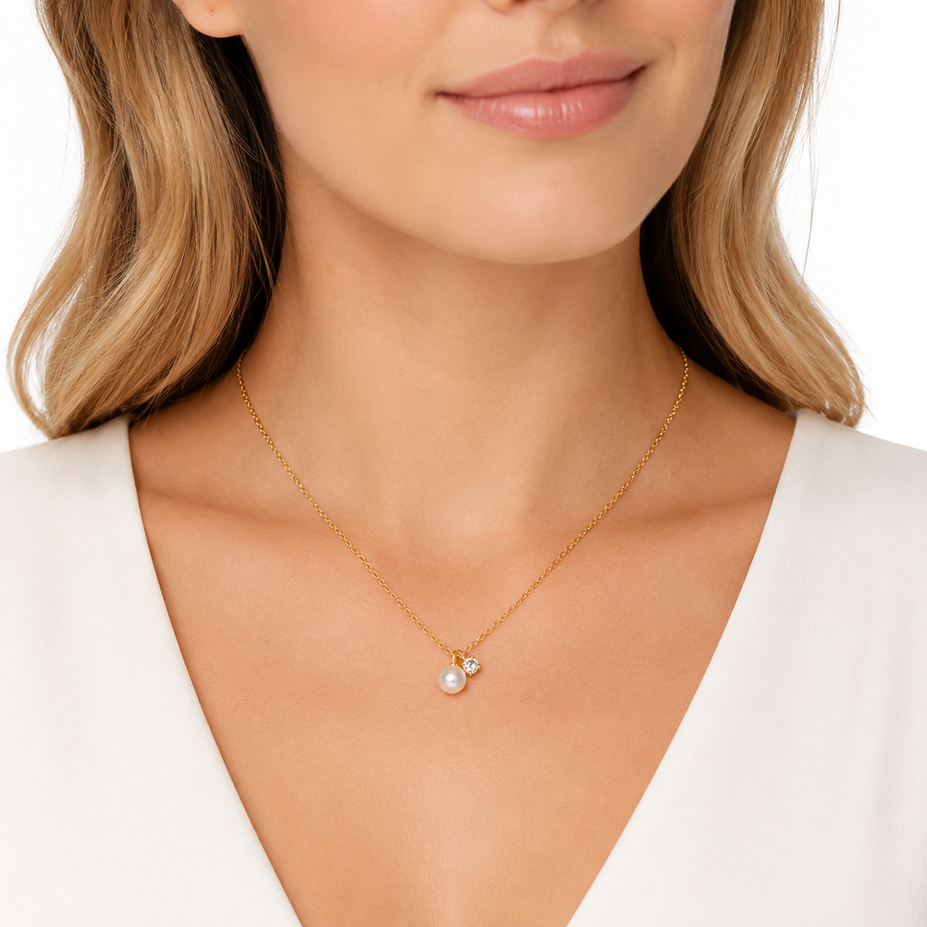 Carol Pearl Pendant Necklace