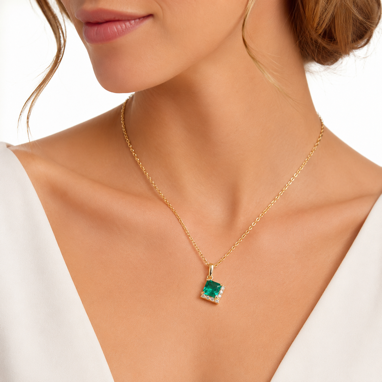 Brentwood Emerald Green Pendant Necklace