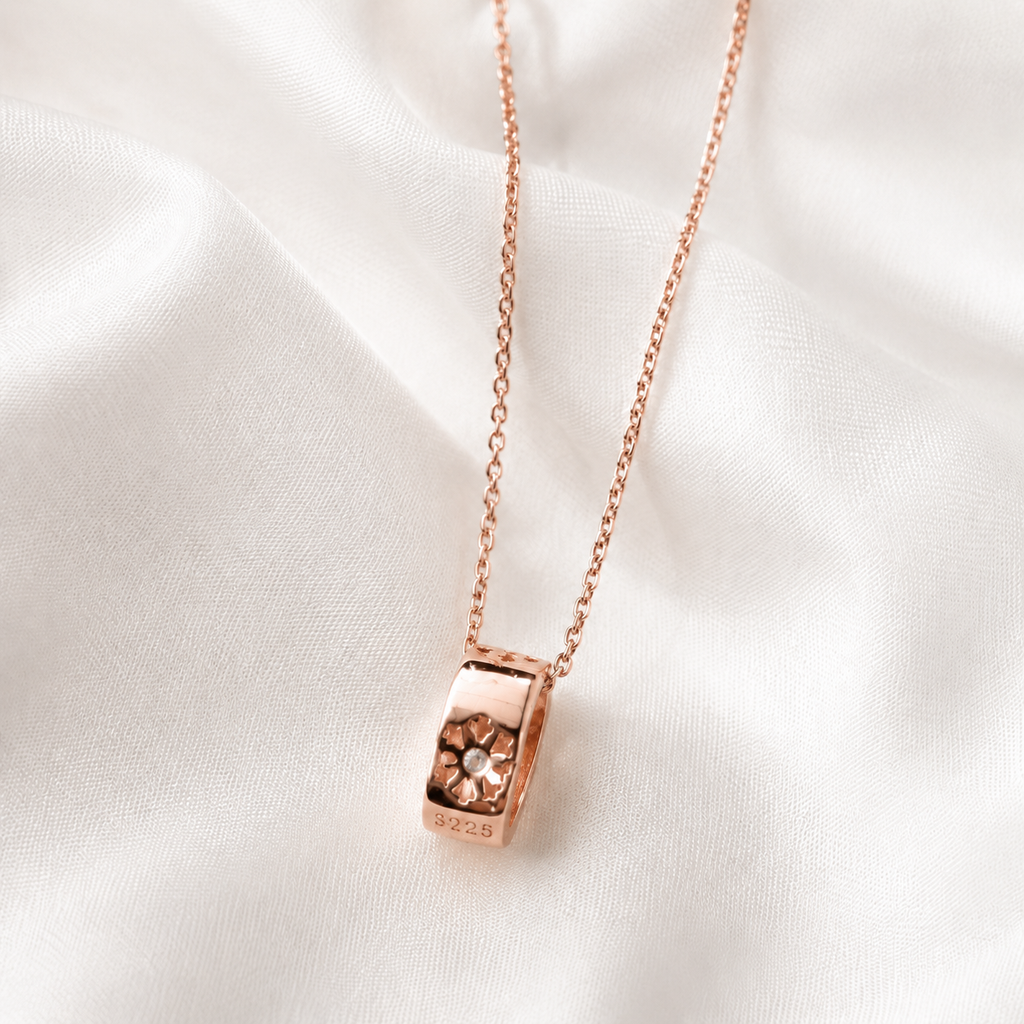 Claro Ring Pendant Necklace- Rose gold