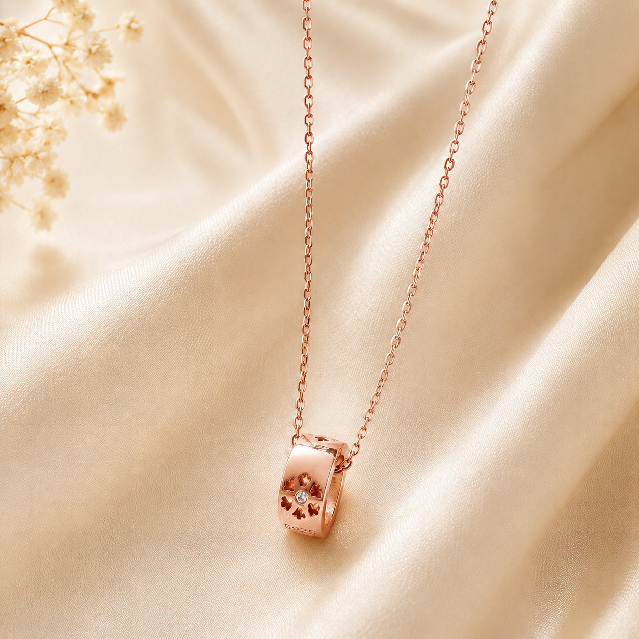 Claro Ring Pendant Necklace- Rose gold