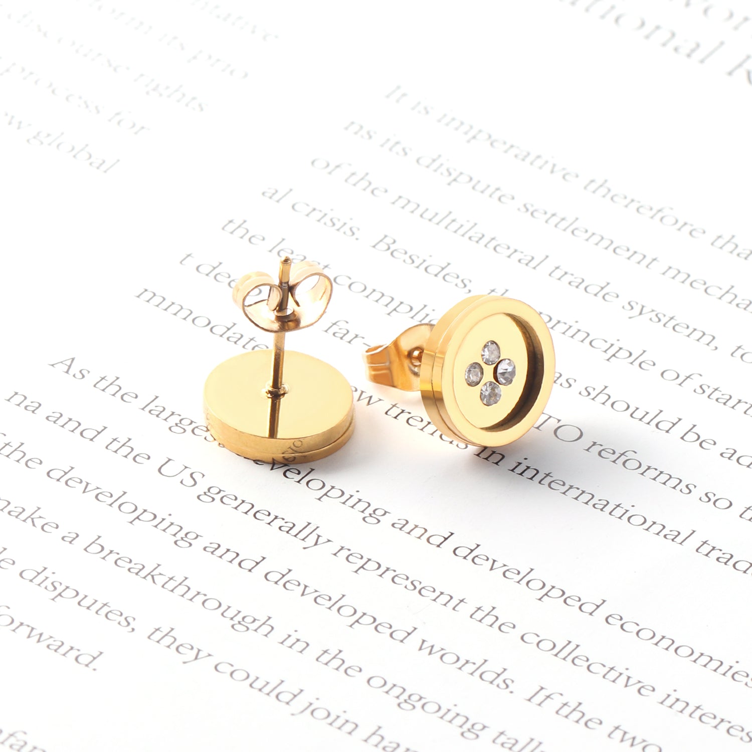 Iolanda Button Shape Studs