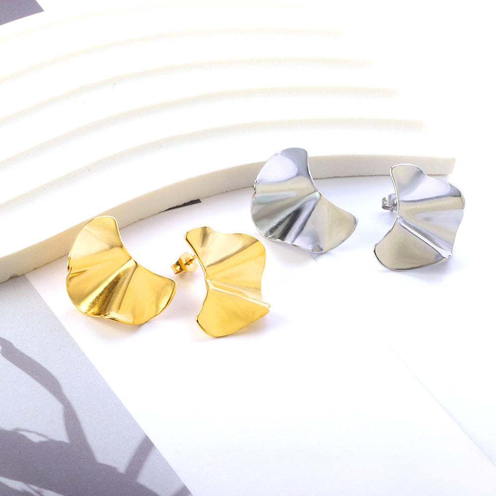 Elena Wavy Studs