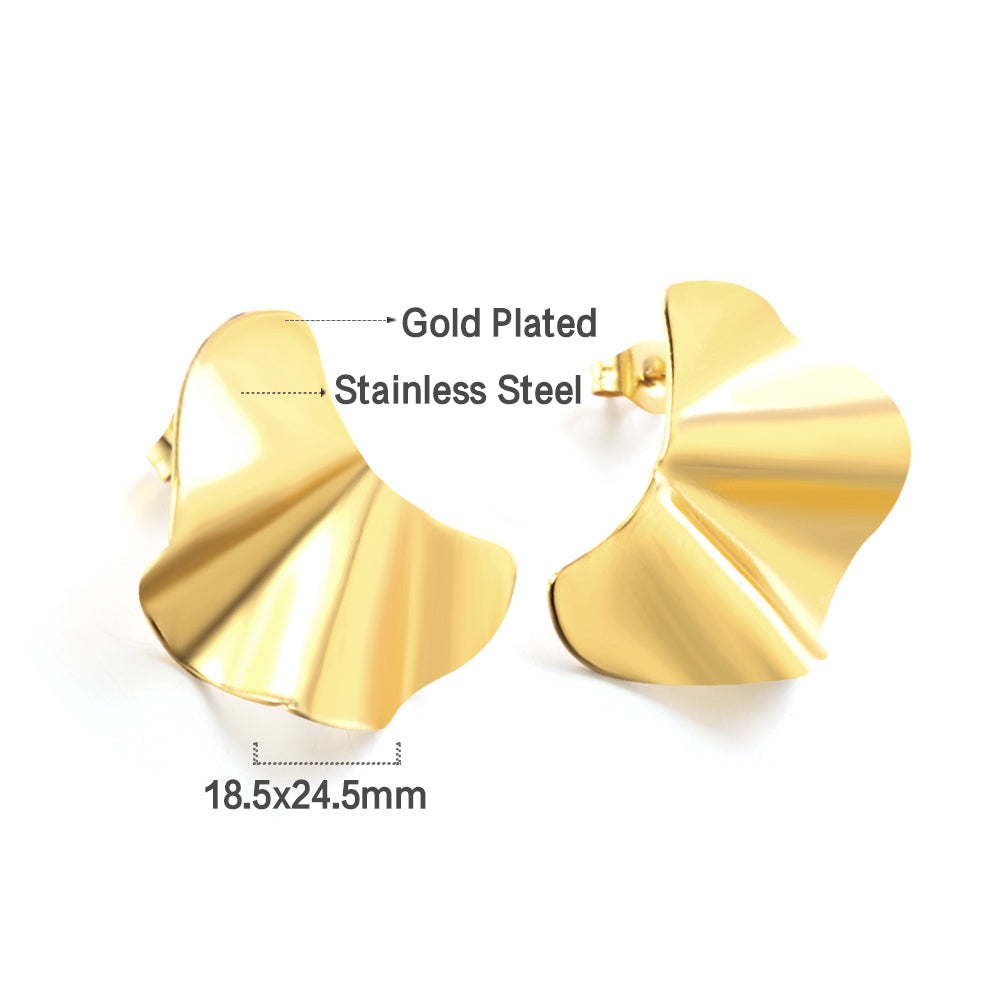 Elena Wavy Studs