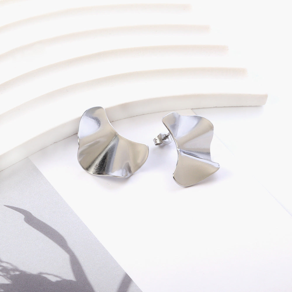 Elena Wavy Studs