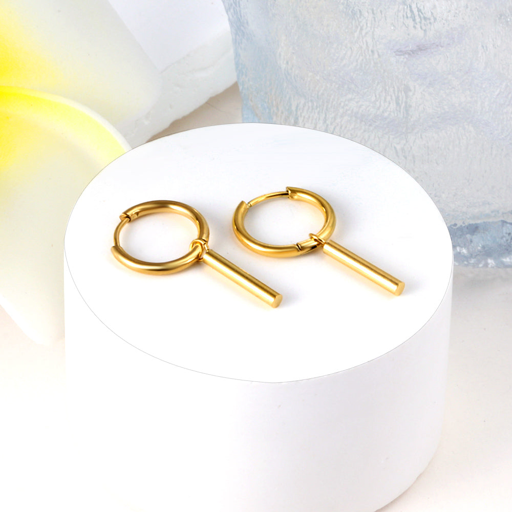Maíra Long Bar Huggie Hoops -Gold