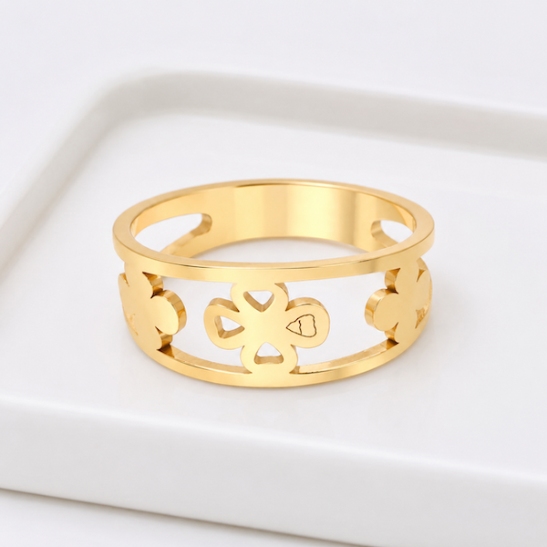 Lola Three Clover Ring | Waterproof 18K Gold