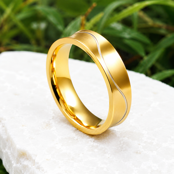 Lulu Wave Band Ring | Waterproof 18K Gold