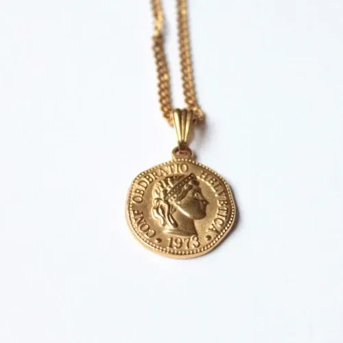 Quin Coin Pendant Necklace | Waterproof 18k Gold