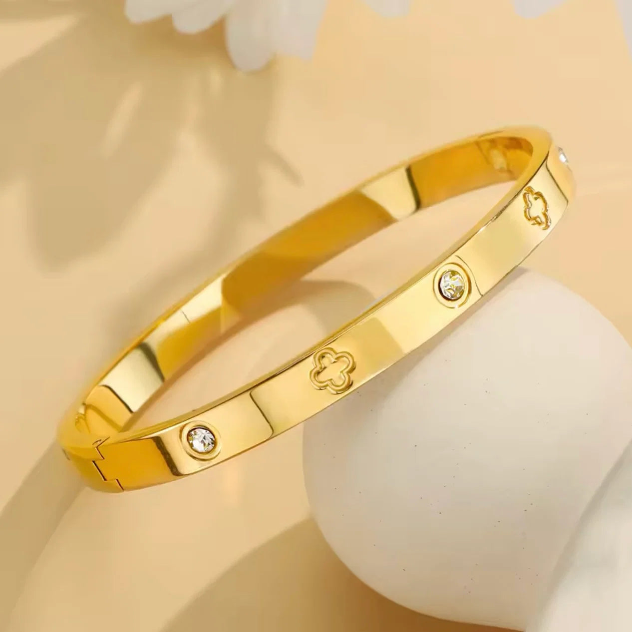 Roisin Clover & Stone Hinged Bangle Bracelet | Waterproof 18k Gold & Silver