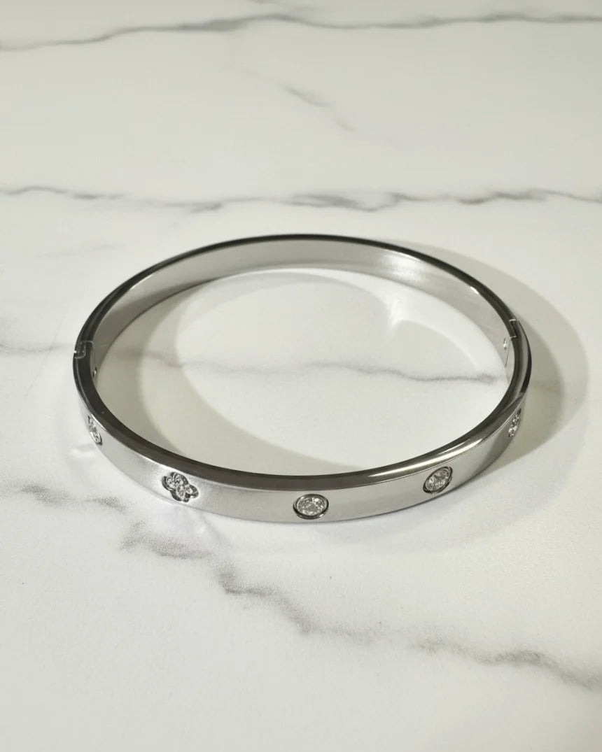 Roisin Clover & Stone Hinged Bangle Bracelet | Waterproof 18k Gold & Silver
